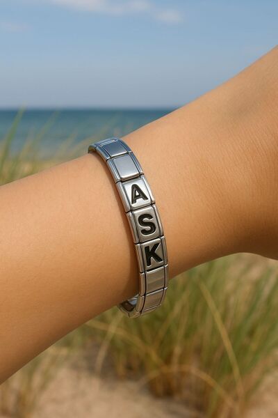 KdrElektronik Love Written Bracelet Charm Steel Adjustable Love Bracelet Suitable for All Ages