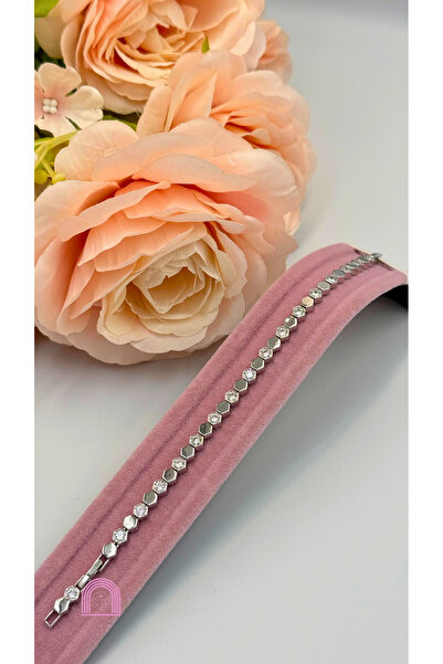Moond Accessories سوار فضي من الفولاذ مزين بأحجار الزركون
