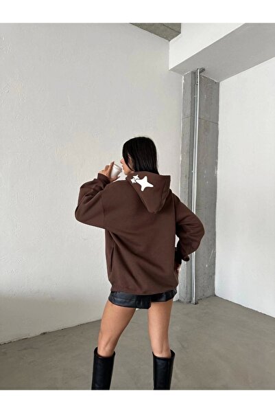 Ekince 3-нишко шардоне овърсайз суитшърт с принт, кафе