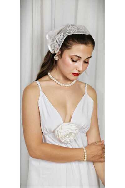 Handmade Betty Bands Lace Triangle Bandana - Vintage Special Day Accessory, Shawl, Scarf, Veil