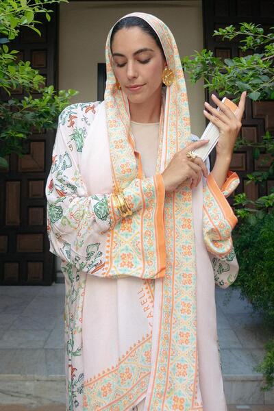 carell Pearl Monogram Flush Shawl Powder