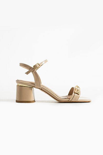 Güllü Shoes Beige Patent Leather Gold Detailed Ankle Strap Block Heel Sandals