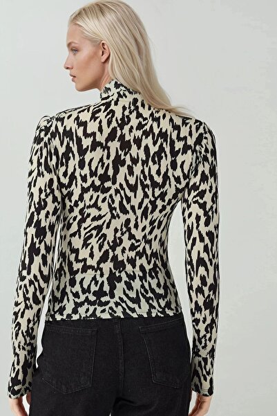 Hiccup Довгий рукав з візерунком і високим коміром