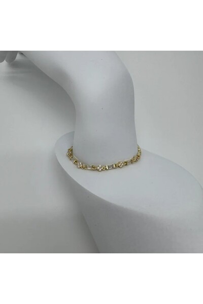 TAKIŞINA سوار من سلسلة خاصة مزين برسيم ذهبي وحجر - ذهبي