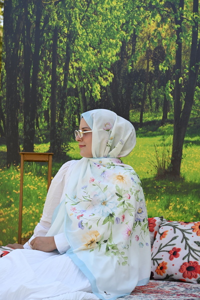 DESENAY Şal cu flori Mira