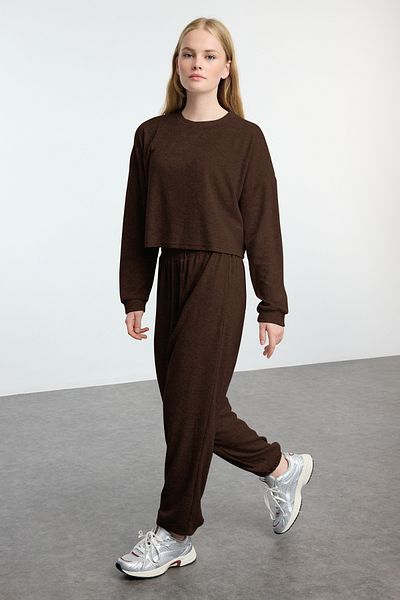 Trendyol Collection Brown Relaxed/Comfortable Fit Towel Knitted Tracksuit Set Twoaw22Em0138