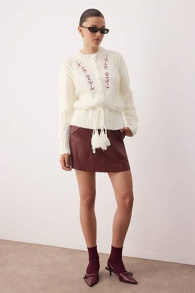 Trendyol Collection Ecru Soft Textured Embroidered Knitwear Cardigan Twoaw26Hi00138