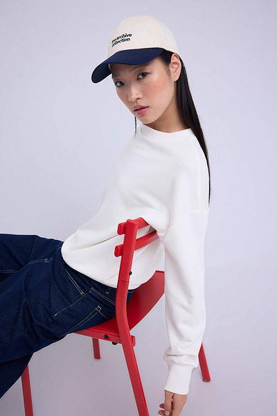Trendyol Collection Plum Thick Regular/Regular Cut Crew Neck Knitted Sweatshirt Twoaw26Sw00028
