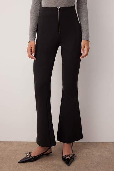 Trendyol Collection Black Flare Zipper Detail Bootcut Pants Twoaw26Pl00049