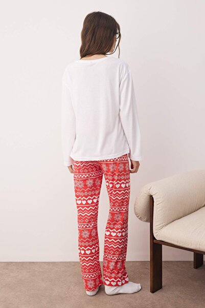 Trendyol Collection Rot-weißes Teddybär-Winter-Strickpyjama-Set THMAW26PT00047