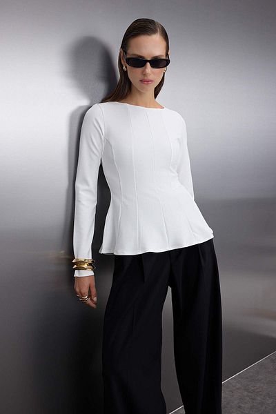 Trendyol Collection Ecru Boat Neck Peplum/Waist Sitting Regular Size Knitted Blouse Twoaw26Bz00166