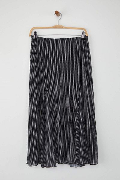 Trendyol Collection Black Polka Dot Godeli Midi Knitted Tulle Skirt Twoaw26Et00068