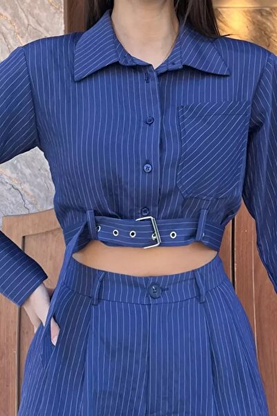 Auralis Studio قميص قصير منقوش بتفاصيل حزام باللون الأزرق الداكن