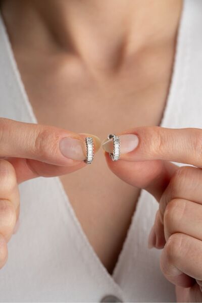 Silvano Jewelry 925 Ayar Gümüş Küçük Boy Baget Taşlı Halka Küpe