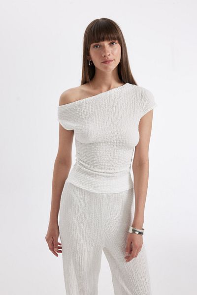 DeFacto Slim Fit Slim Fit One Shoulder Wrap Short Sleeve T-Shirt D4414Ax24Sm