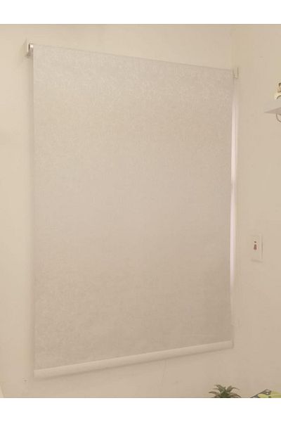 DEC4 Plain roller blind