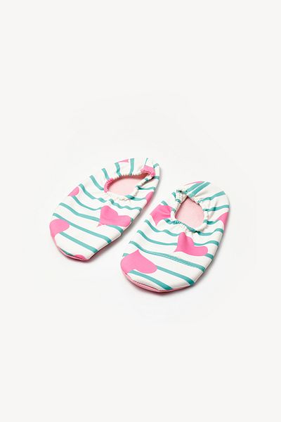 Le Mabelle Pink Heart Patterned Girl's Sea and Pool Shoes