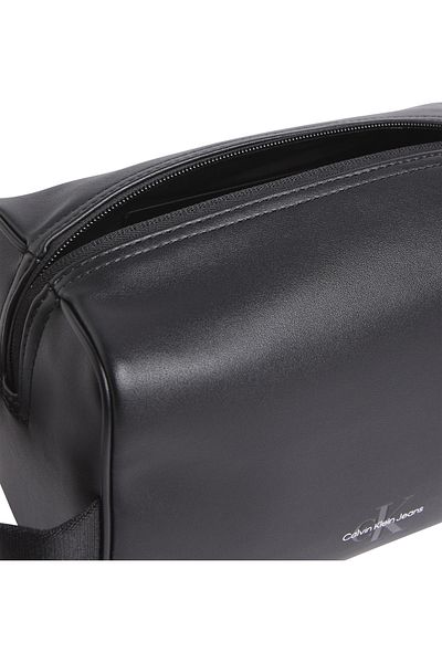 Calvin Klein Men's Bag - Logo and Zipper, K50K 512581 Beh