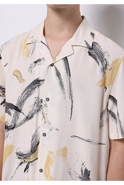 Colin's Regular Fit Shirt Neck Baskılı Erkek Bej Kısa Kol Gömlek