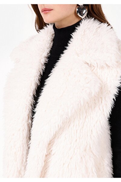 Colin's Γυναικείο λευκό γιλέκο με κανονική εφαρμογή