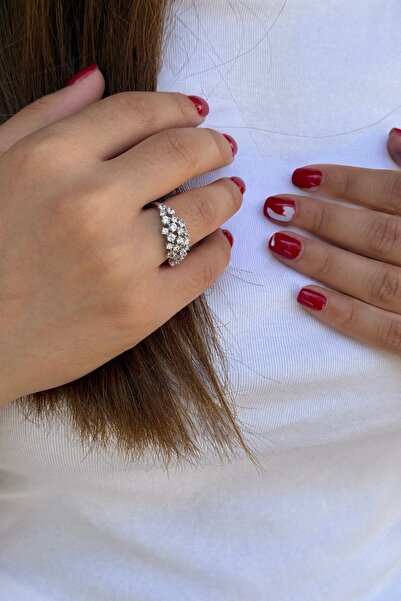 Utku Kuyumculuk 14 Ayar Pırlanta Görünümlü Beyaz Altın Yüzük