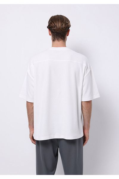 Colin's Oversize Fit Round Neck Plain Men's White Short Sleeve T-Shirt