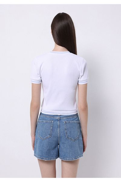 Colin's Slim Fit Round Neck Solid Women's White Short Sleeve T-Shirt