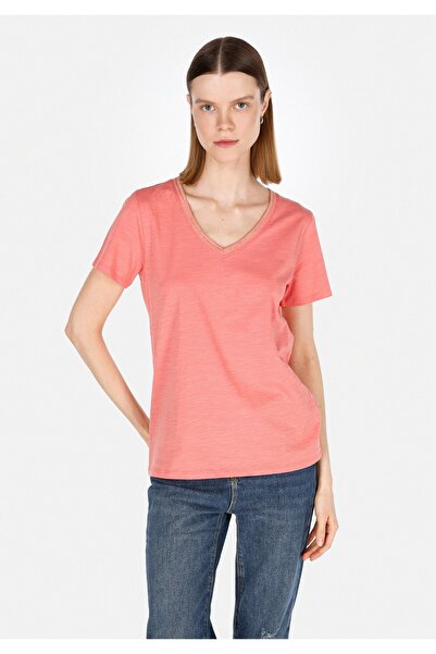 Colin's تي شيرت نسائي قطني ذو قصة عادية ورقبة على شكل حرف V وأكمام قصيرة بالل...