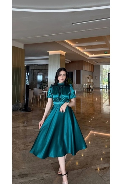 PERADO Nil Navy Blue Flared Skirt Short Sleeve Midi Length Satin Evening Dress