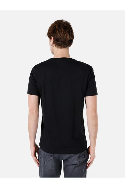Colin's Men's Black T-Shirt - Sleeves