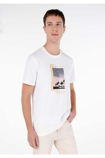 Colin's Men's White T-Shirt - Sleeves