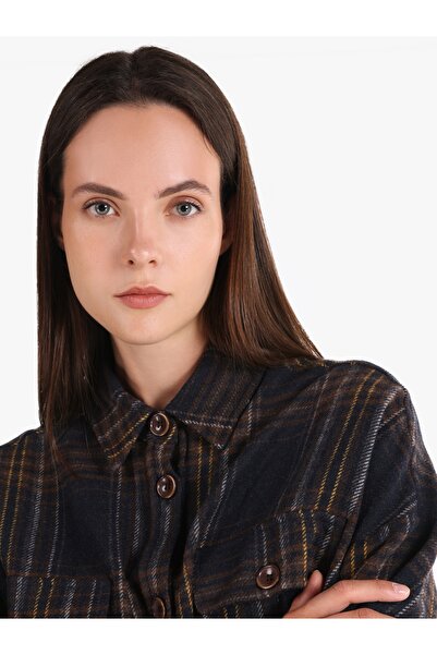 Colin's Relaxed Fit Shirt Neck Ekoseli Kadın Lacivert Uzun Kol Gömlek