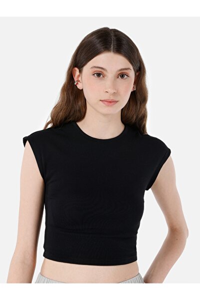 Colin's Slim Fit Yuvarlak Yaka Cepsiz Düz Kadın Siyah Kısa Kol Tişört
