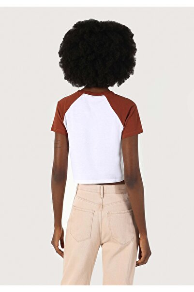 Colin's White Printed Crop T-Shirt - Slim Fit, Crew Neck, Short Sleeve