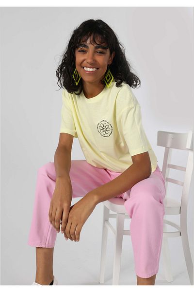 Colin's Yellow Regular Fit Crew Neck Women's T-Shirt - Short Sleeve