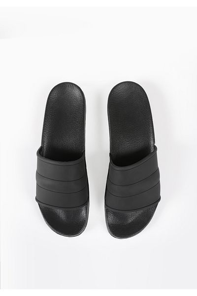 Colin's Men's Black Slippers