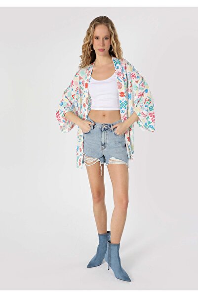 Colin's Relaxed Fit Klasik Yaka Baskılı Kadın Çok Renkli ¾ Kol Gömlek