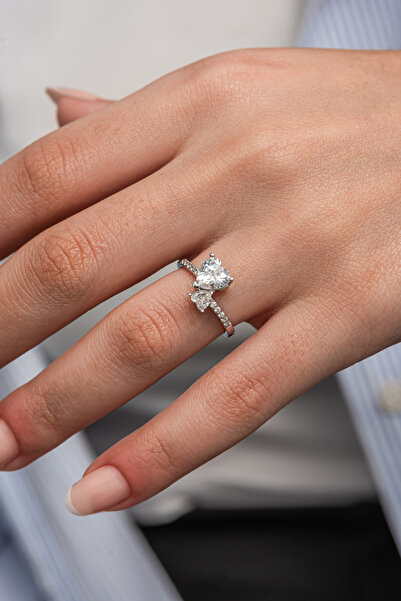 ALYANSEVİM Beyaz Zirkon Taşlı Kalpli 925 Gümüş Yüzük Kadın