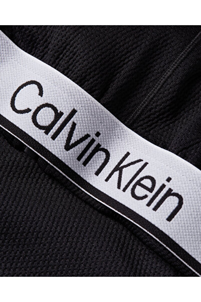 Calvin Klein Kadın Marka Logolu Kapüşonlu Full Fermuarlı Nemi Emen Çabuk Kuruyan Kumaşlı Rahat Uyuml