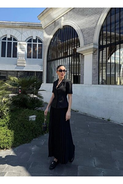 Diemmood Γυναικείο κοντομάνικο σακάκι και σετ με πλισέ φούστα