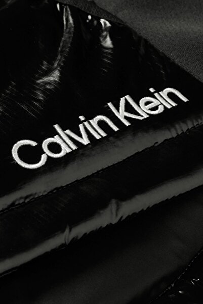 Calvin Klein Kadın Marka Logolu Marka Logo Detaylı Çift Fermuar Kapüşonlu Şık Görünüşlü Gündelik Ku