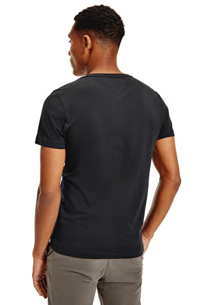 Tommy Hilfiger تي شيرت أسود من القطن العضوي بشعار العلامة التجارية للرجال مناسب للاستخدام اليومي MW0MW11465B