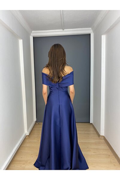 gökkuşagı moda Lacivert Saten Madonna Kelebek Yaka Ön Taş Detaylı Uzun Abiye Elbise