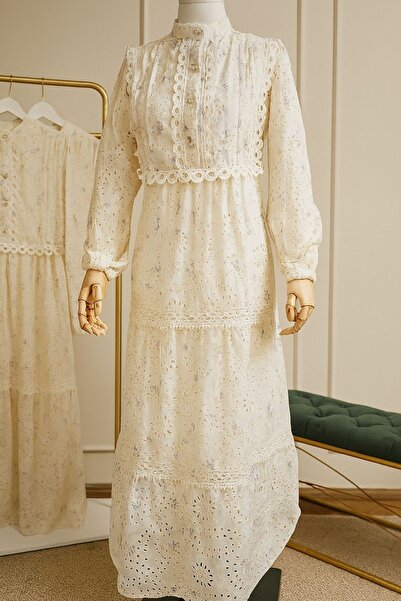 Naromi Fisto Detaylı Mor Çiçek Desenli Uzun Elbise