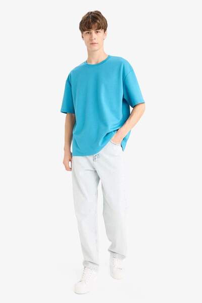 DeFacto Νέα σεζόν Oversize Wide Fit Χωρίς σιδέρωμα Crew Neck Κοντό μανίκι Basic Plain