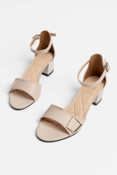 İmerShoes Daily Women's Beige Sandals Buckle Thick Heeled Ankle Stumpfe Toe Comfortable Sole 209