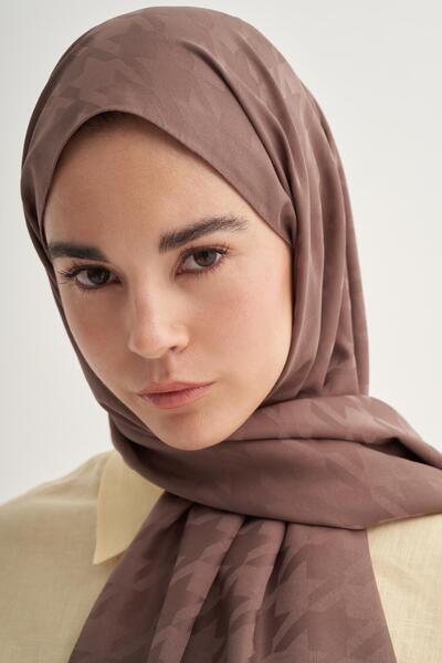 carell Jacquard Silk Houndstooth - Soft Brown Colored Shawl