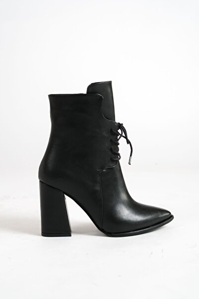 Mubiano MBESS3-S Kadın Siyah Kalın Topuklu Bağcık Detaylı Fermuarlı Bot & Bootie