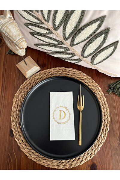 kidspartim منديل نادل على شكل حرف D مع إكليل أبيض مذهّب 16 قطعة