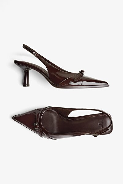 Bershka Tokalı bantlı kısa sivri topuklu ayakkabı